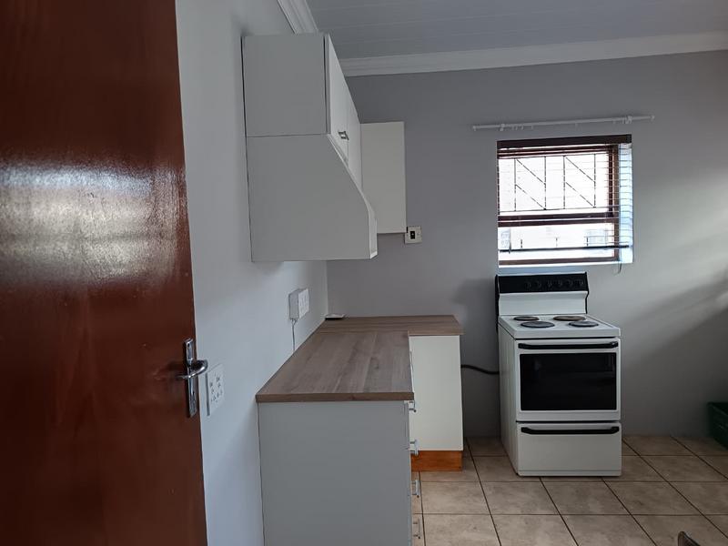 2 Bedroom Property for Sale in Albertinia Western Cape